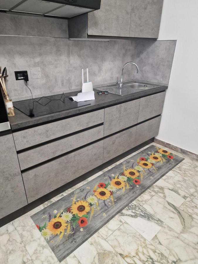 In Pieno Centro Storico Antico Quadrilatero Apartment โบโลญญา ภายนอก รูปภาพ