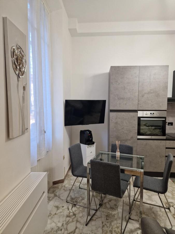 In Pieno Centro Storico Antico Quadrilatero Apartment โบโลญญา ภายนอก รูปภาพ