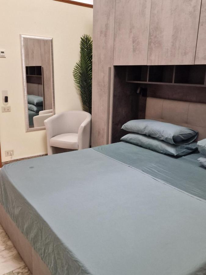 In Pieno Centro Storico Antico Quadrilatero Apartment โบโลญญา ภายนอก รูปภาพ